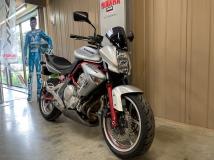 KAWASAKI ER-6
