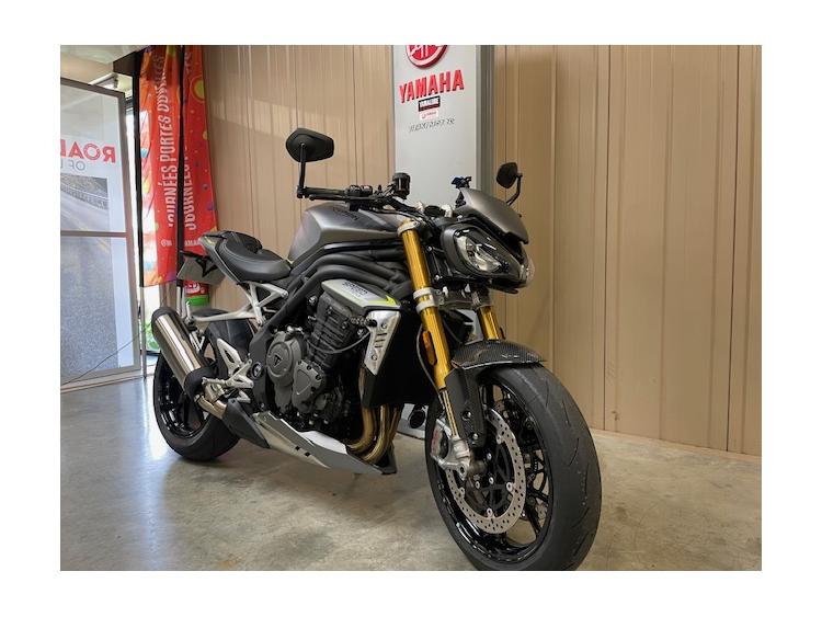 TRIUMPH SPEED TRIPLE 1200 RS