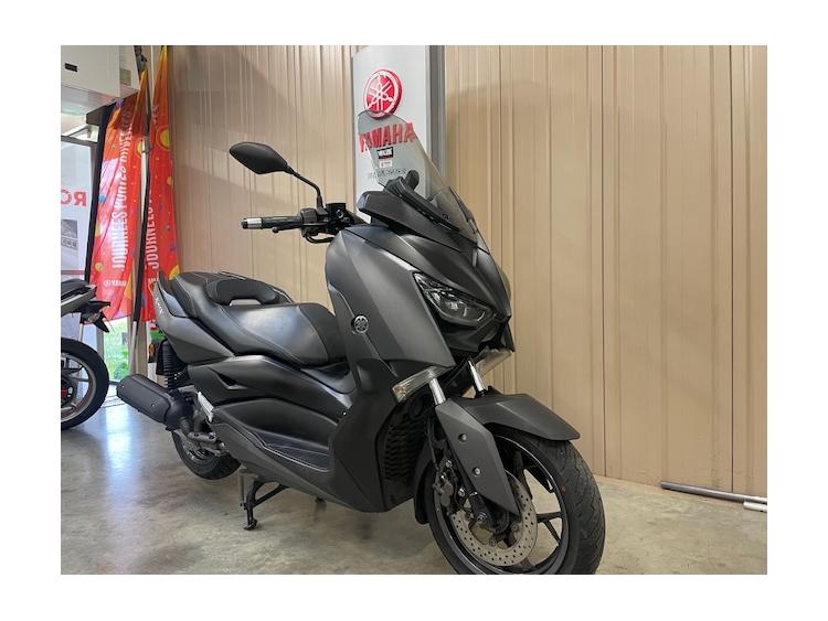 YAMAHA X-MAX 125