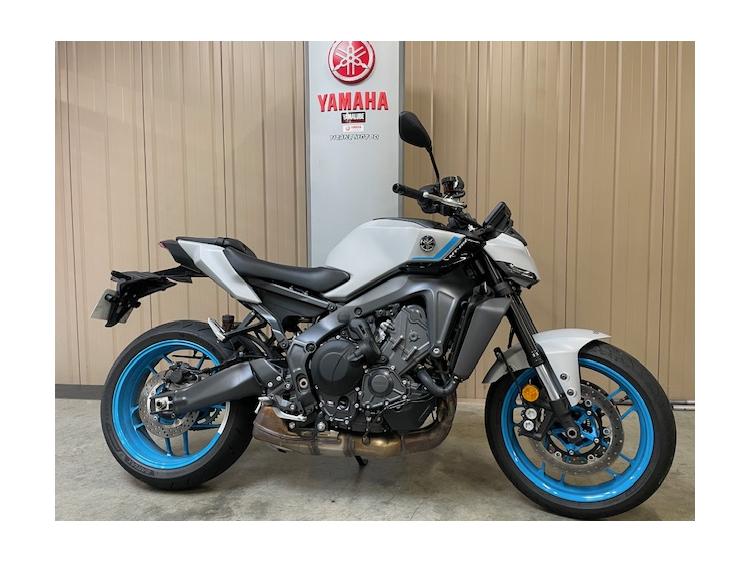 YAMAHA MT-09  Y-AMT