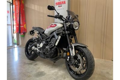 YAMAHA XSR 900