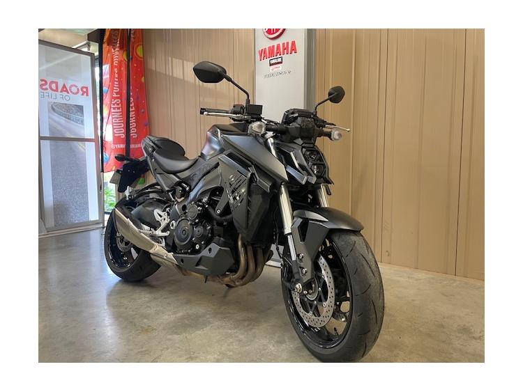 SUZUKI GSX-S 950